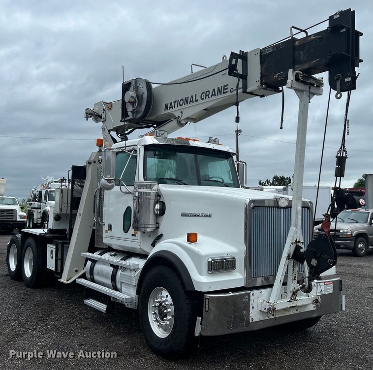 image for item EG0832 2012 Western Star crane truck