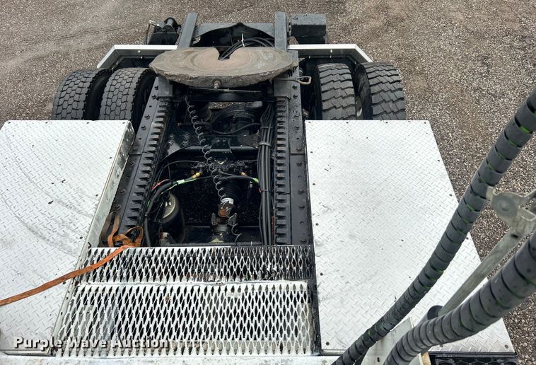 image for item EG0832 2012 Western Star crane truck