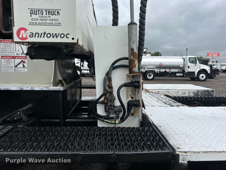 image for item EG0832 2012 Western Star crane truck