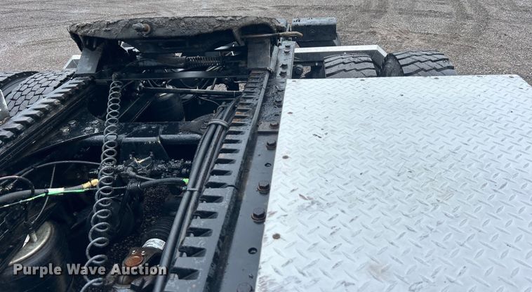 image for item EG0832 2012 Western Star crane truck