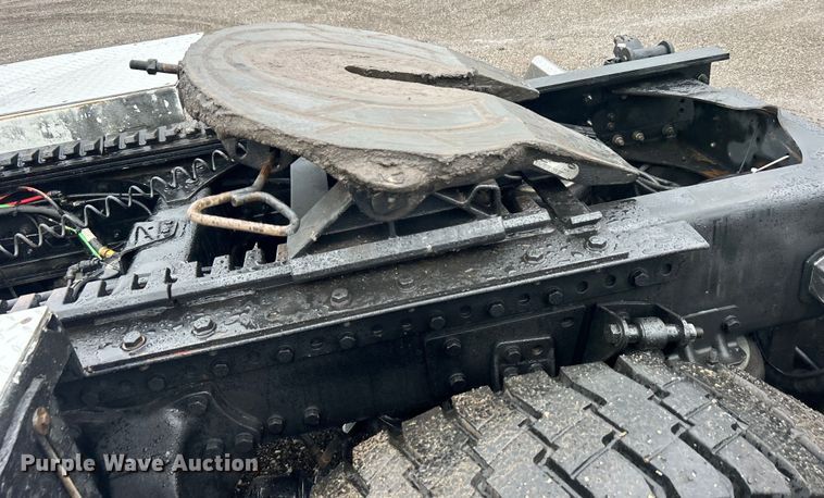 image for item EG0832 2012 Western Star crane truck