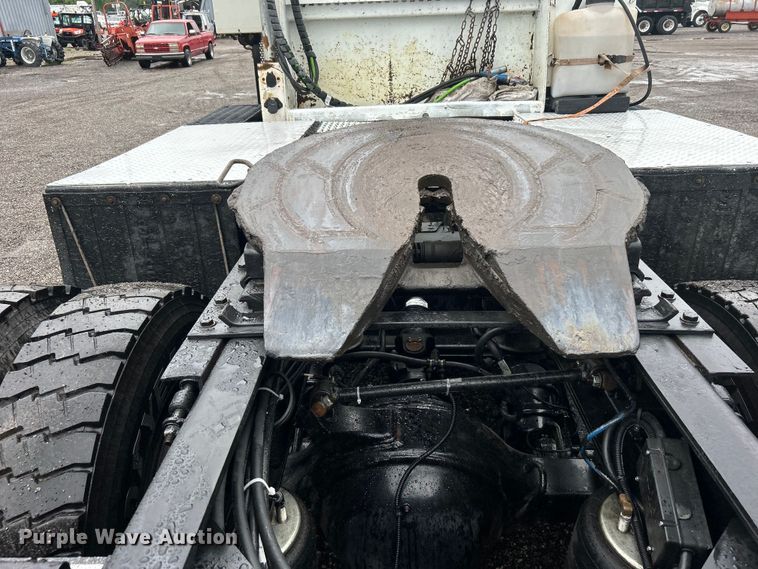 image for item EG0832 2012 Western Star crane truck