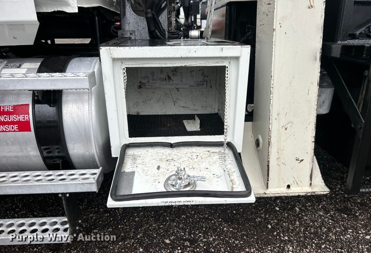 image for item EG0832 2012 Western Star crane truck