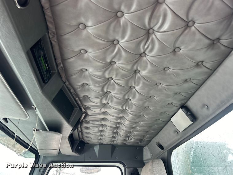 image for item EG0832 2012 Western Star crane truck