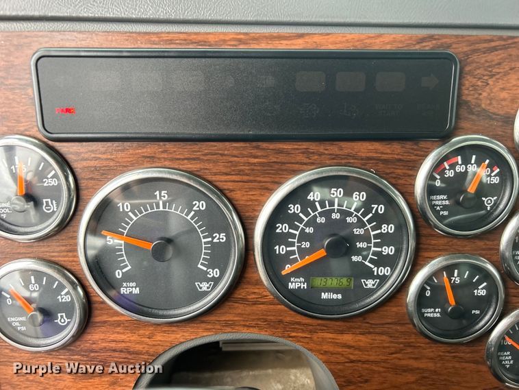 image for item EG0832 2012 Western Star crane truck