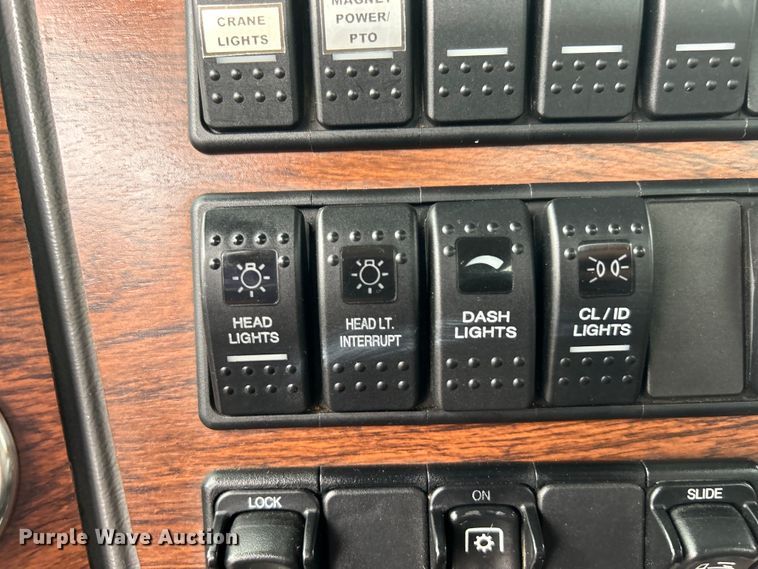 image for item EG0832 2012 Western Star crane truck