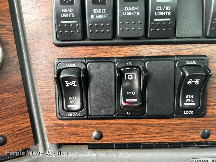 image for item EG0832 2012 Western Star crane truck