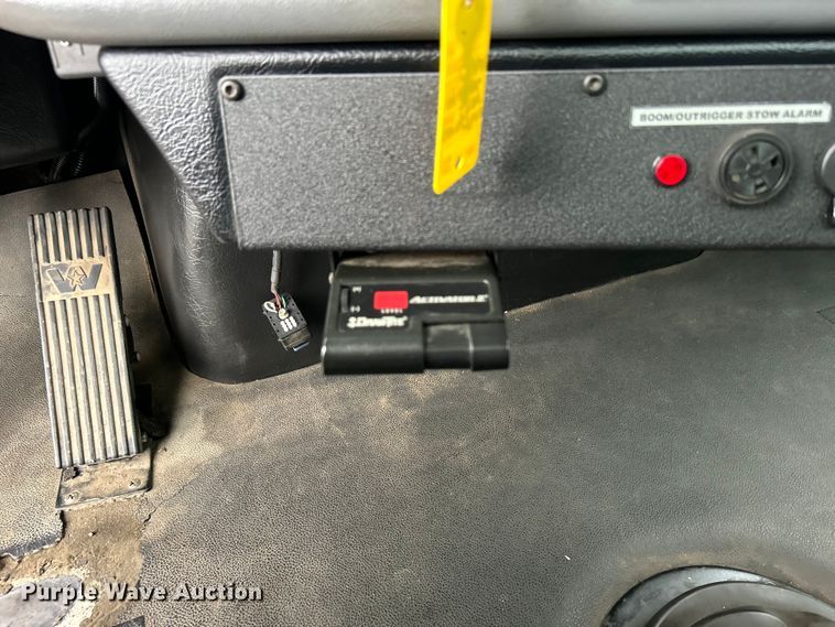 image for item EG0832 2012 Western Star crane truck