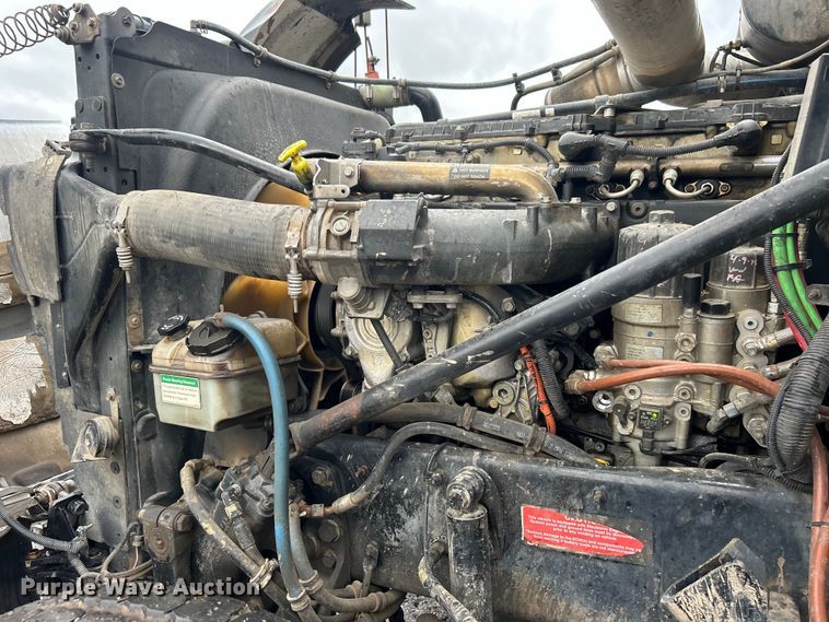 image for item EG0832 2012 Western Star crane truck