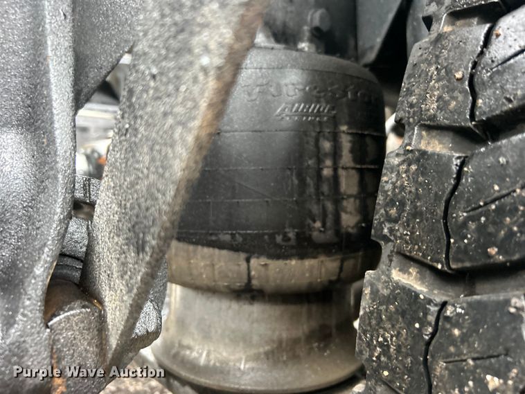 image for item EG0832 2012 Western Star crane truck