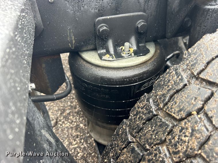 image for item EG0832 2012 Western Star crane truck