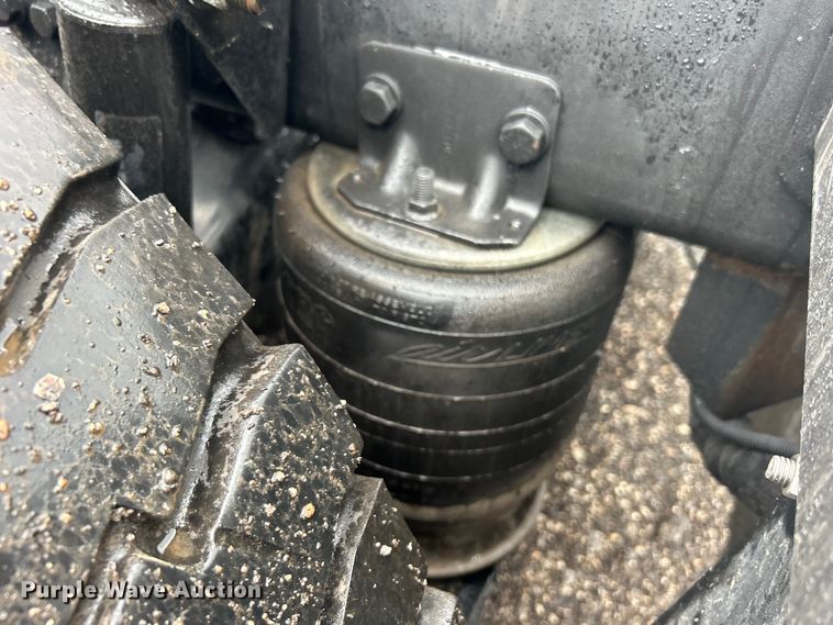 image for item EG0832 2012 Western Star crane truck