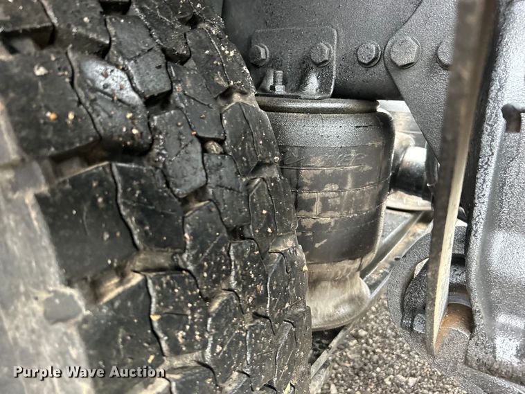 image for item EG0832 2012 Western Star crane truck