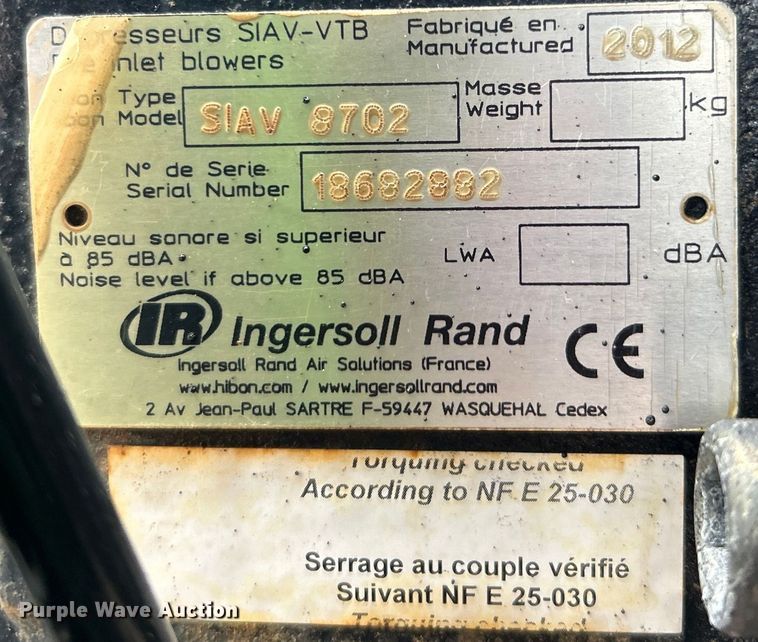 image for item EG0835 2012 International  7600 vacuum truck