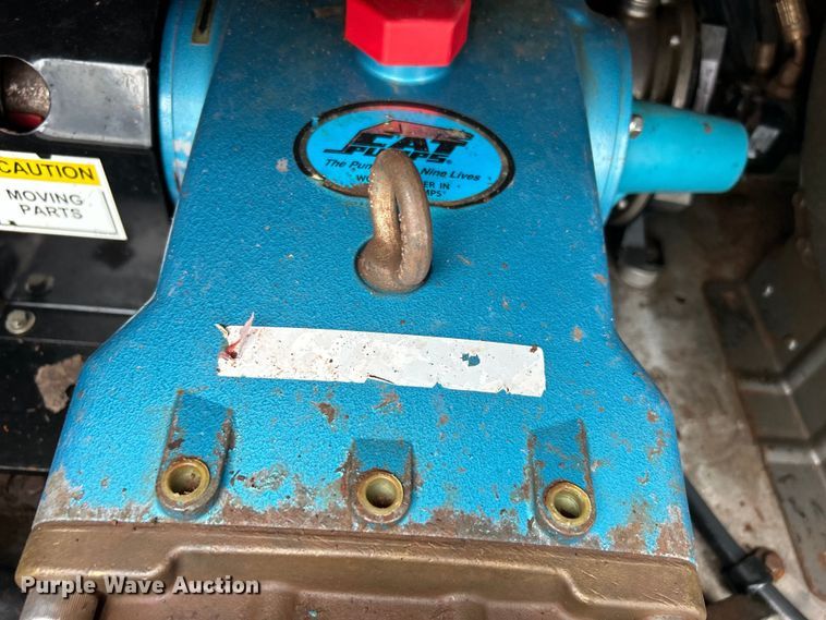 image for item EG0835 2012 International  7600 vacuum truck