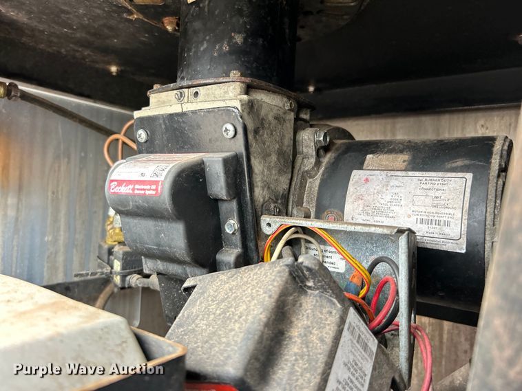 image for item EG0835 2012 International  7600 vacuum truck