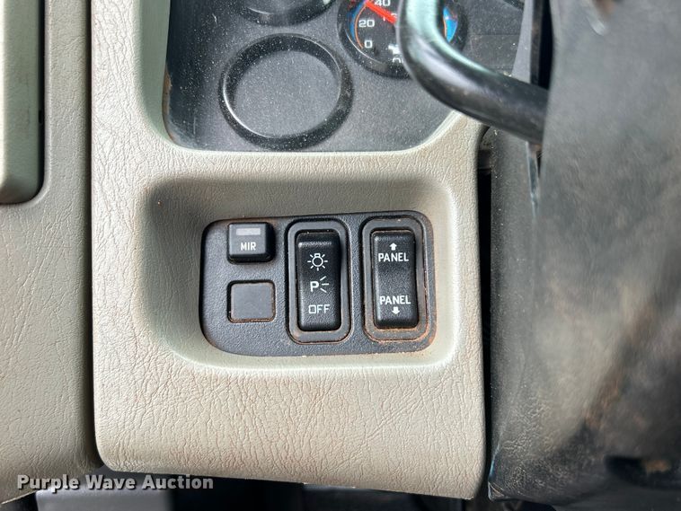 image for item EG0835 2012 International  7600 vacuum truck