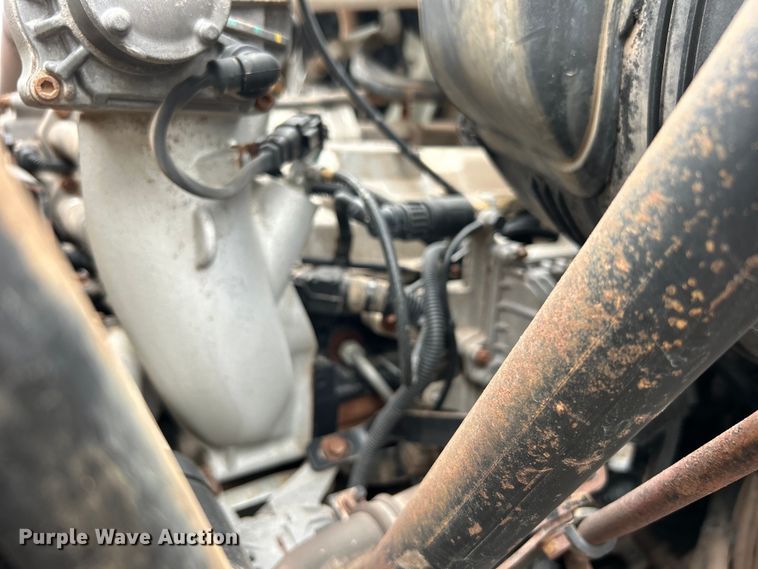 image for item EG0835 2012 International  7600 vacuum truck