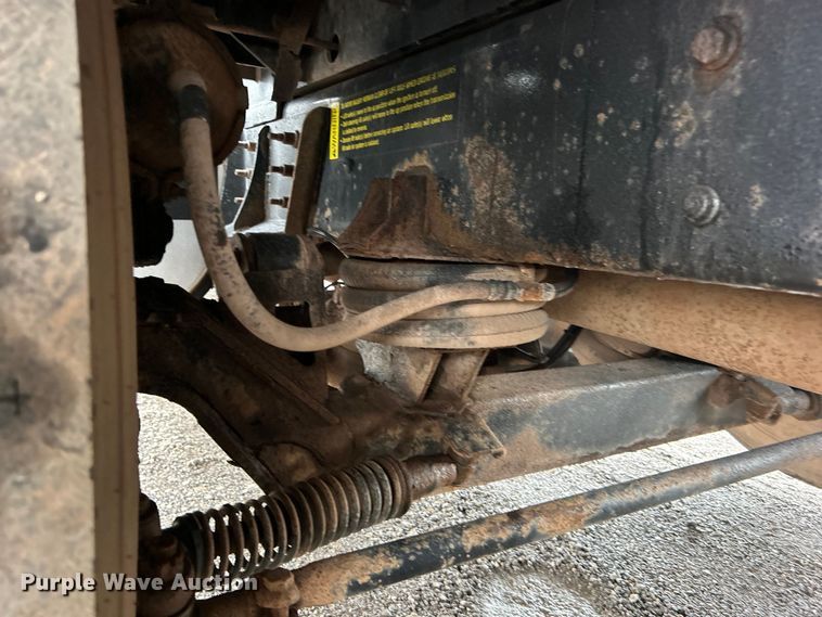 image for item EG0835 2012 International  7600 vacuum truck