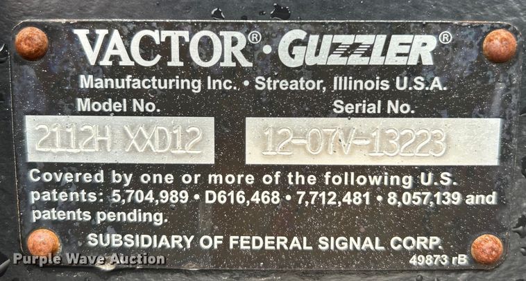 image for item EG0835 2012 International  7600 vacuum truck