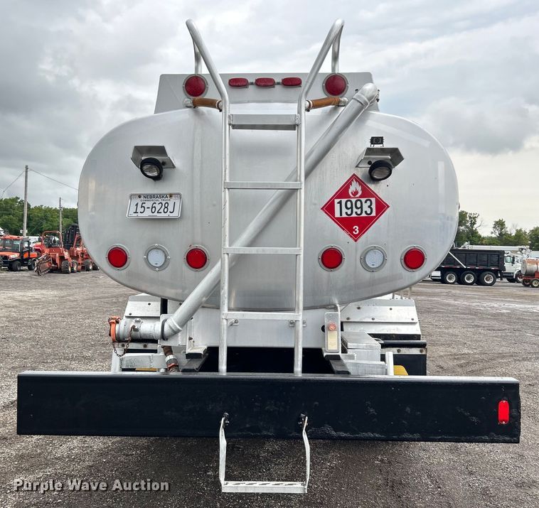 image for item EG0838 2012 Freightliner  Business Class M2 fuel truck