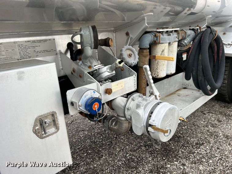 image for item EG0838 2012 Freightliner  Business Class M2 fuel truck