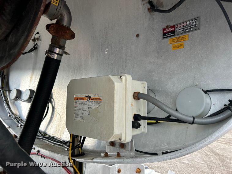 image for item EG0838 2012 Freightliner  Business Class M2 fuel truck