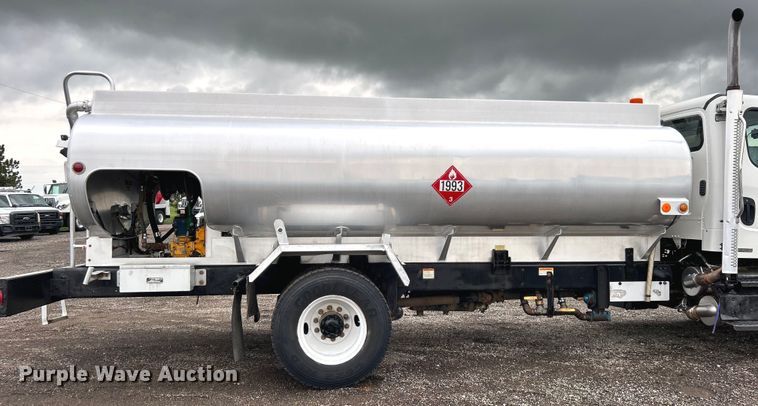 image for item EG0838 2012 Freightliner  Business Class M2 fuel truck