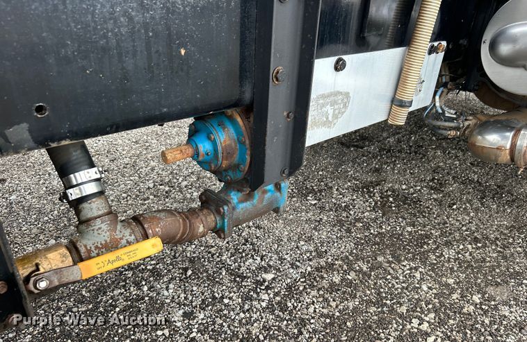 image for item EG0838 2012 Freightliner  Business Class M2 fuel truck