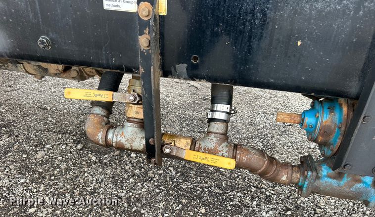 image for item EG0838 2012 Freightliner  Business Class M2 fuel truck