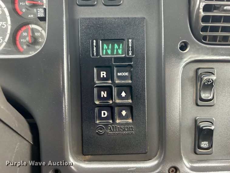 image for item EG0838 2012 Freightliner  Business Class M2 fuel truck