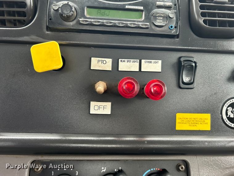 image for item EG0838 2012 Freightliner  Business Class M2 fuel truck