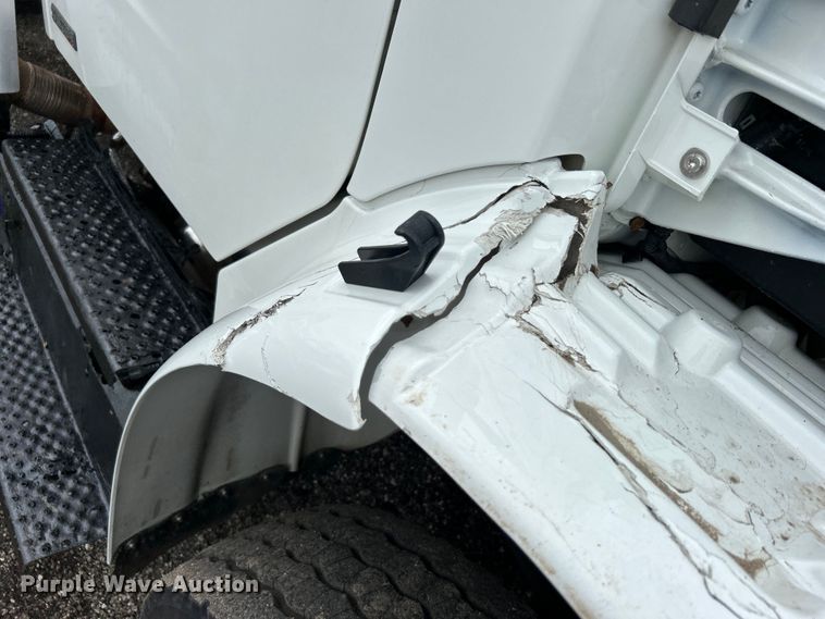 image for item EG0838 2012 Freightliner  Business Class M2 fuel truck