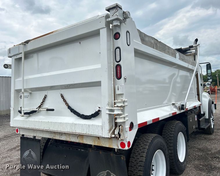 image for item EG0841 2012 Freightliner  Businesss Class M2 dump truck