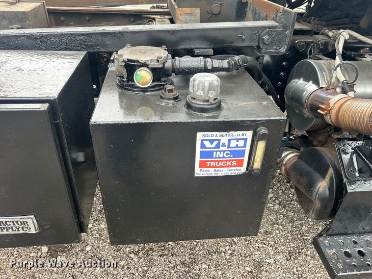 image for item EG0841 2012 Freightliner  Businesss Class M2 dump truck