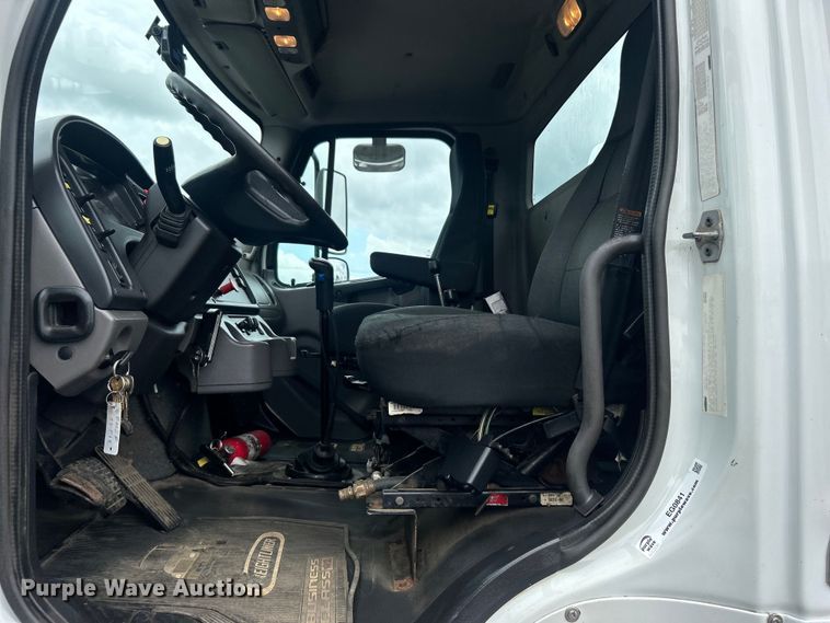 image for item EG0841 2012 Freightliner  Businesss Class M2 dump truck