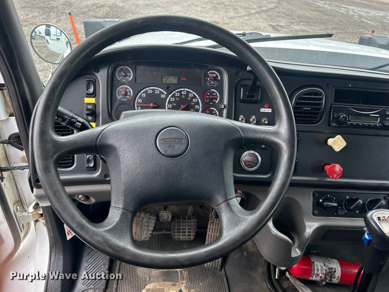 image for item EG0841 2012 Freightliner  Businesss Class M2 dump truck