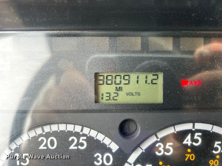 image for item EG0841 2012 Freightliner  Businesss Class M2 dump truck