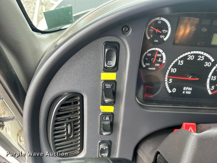image for item EG0841 2012 Freightliner  Businesss Class M2 dump truck