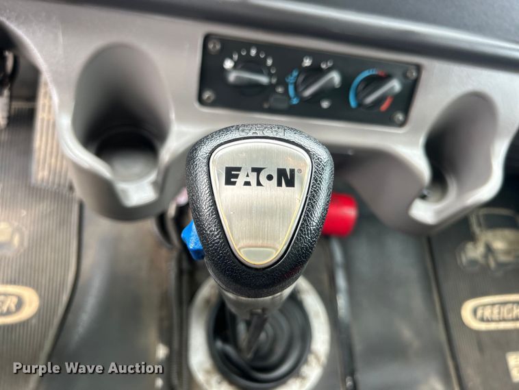 image for item EG0841 2012 Freightliner  Businesss Class M2 dump truck