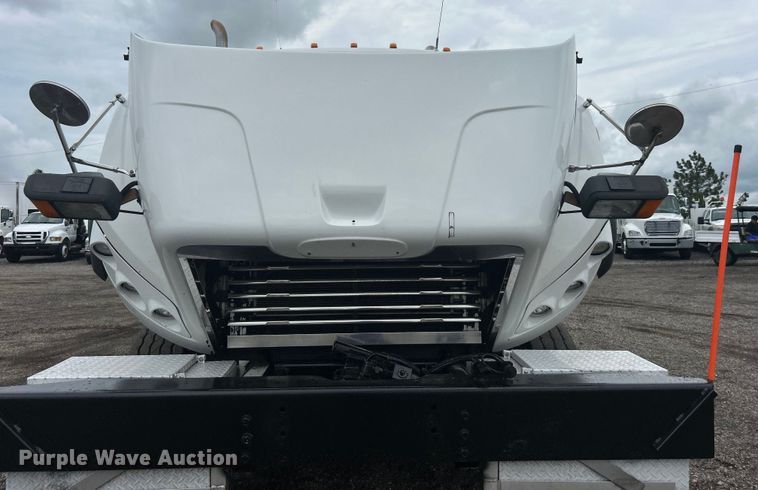 image for item EG0841 2012 Freightliner  Businesss Class M2 dump truck