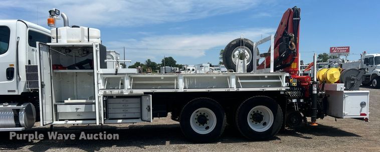 image for item EG0861 2010 Freightliner  Business Class M2 utility / service truck