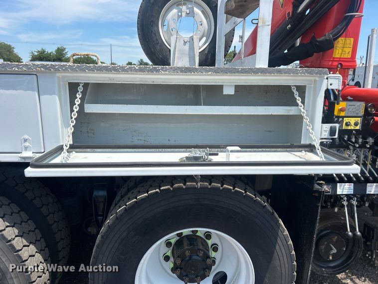 image for item EG0861 2010 Freightliner  Business Class M2 utility / service truck