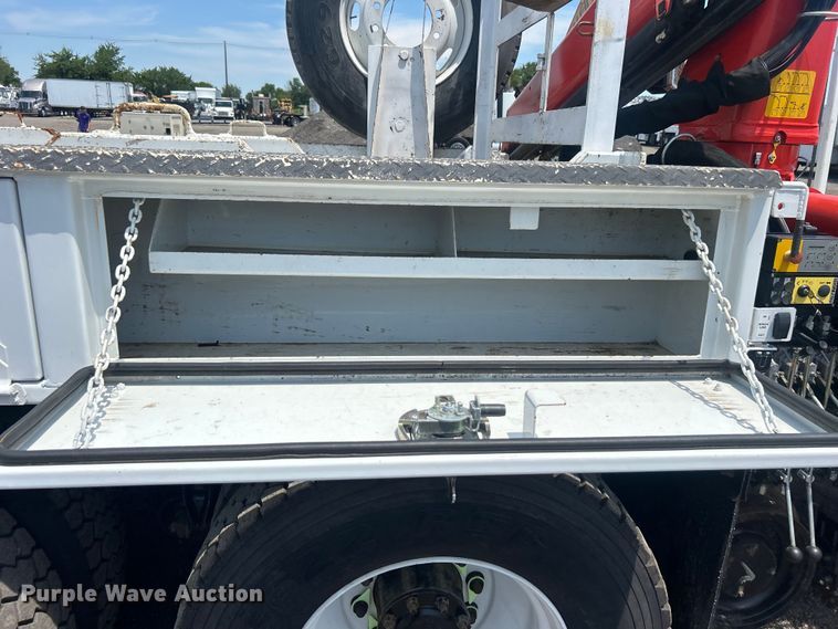 image for item EG0861 2010 Freightliner  Business Class M2 utility / service truck