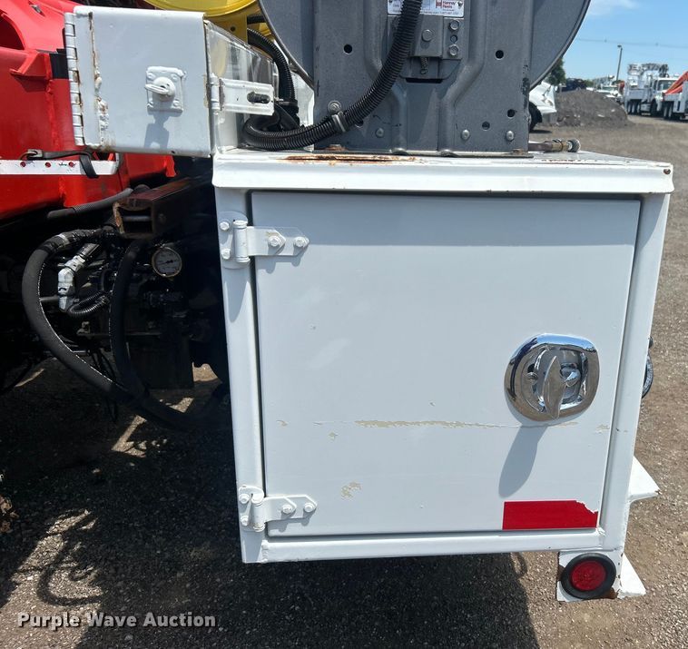 image for item EG0861 2010 Freightliner  Business Class M2 utility / service truck