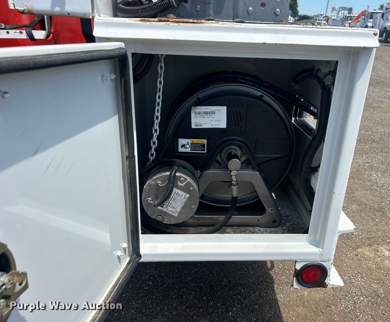 image for item EG0861 2010 Freightliner  Business Class M2 utility / service truck