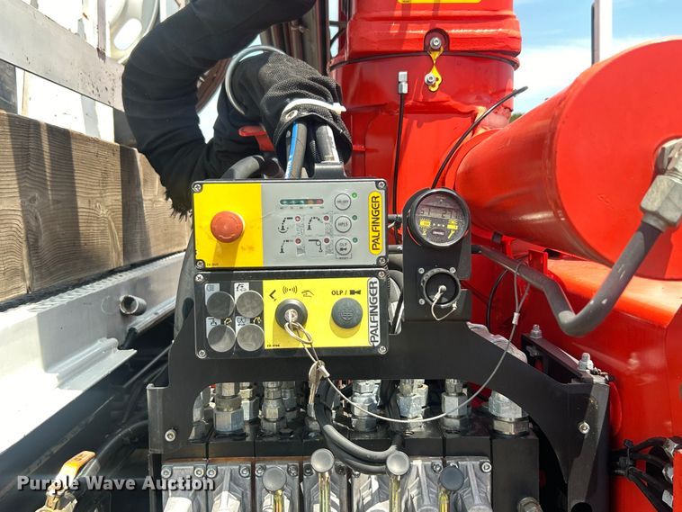 image for item EG0861 2010 Freightliner  Business Class M2 utility / service truck