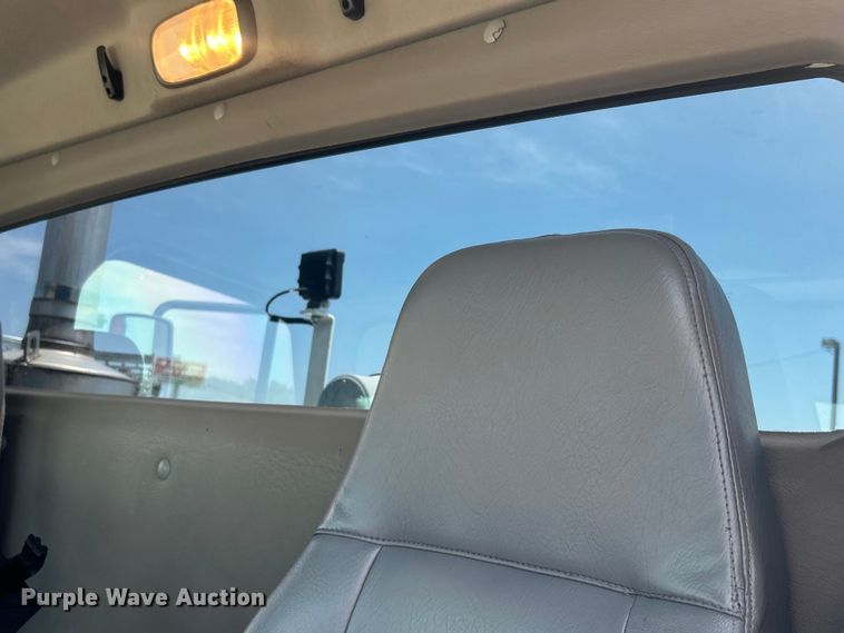 image for item EG0861 2010 Freightliner  Business Class M2 utility / service truck