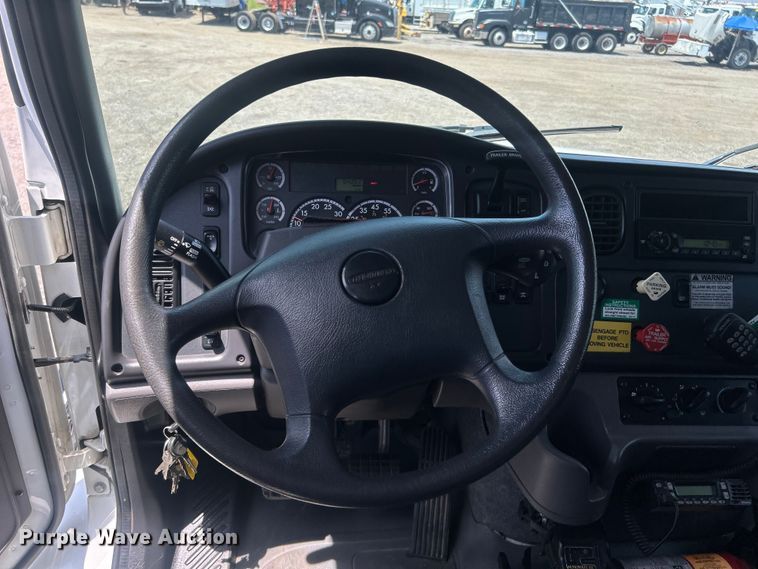 image for item EG0861 2010 Freightliner  Business Class M2 utility / service truck