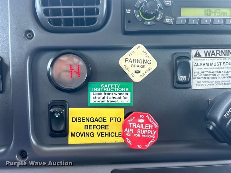 image for item EG0861 2010 Freightliner  Business Class M2 utility / service truck